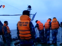 Cứu tàu cá và 10 ngư dân gặp nạn trên biển