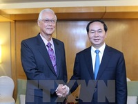 Chủ tịch nước tiếp Bộ trưởng Danh dự cấp cao Singapore
