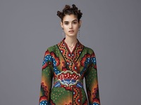 Valentino đưa vẻ đẹp châu Á vào BST thời trang mới