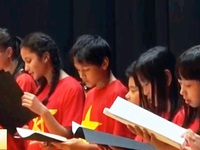 'Tổ quốc yêu thương' đến với cộng đồng người Việt tại Pháp