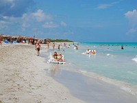 Khách du lịch đến Cuba tăng kỷ lục trong năm 2015