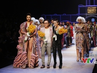 Tuần lễ thời trang quốc tế Việt Nam Thu - Đông 2016 chính thức khai mạc tại Hà Nội