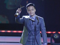 Hồng Đăng tiết lộ về “lần đầu” trong đời tại VTV Awards 2016
