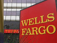 Warren Buffett mất 1,4 tỷ USD vì bê bối của Wells Fargo