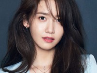 YoonA (SNSD) khoe vẻ đẹp sắc sảo trên tạp chí