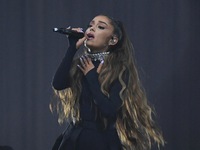 Ariana Grande: Tôi sẽ nhớ những nạn nhân vụ đánh bom khủng bố tại Manchester suốt đời
