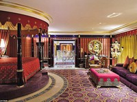 Bên trong khách sạn sang trọng nhất thế giới ở Dubai