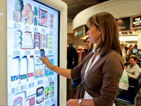 Ra mắt máy bán hàng thực tế ảo ở sân bay Gatwick