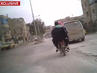 CNN công bố video bí mật từ bên trong thành phố bị IS chiếm đóng