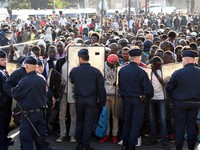 Pháp di dời 2.500 người nhập cư khỏi lán trại tạm bợ