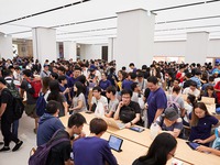 Apple Store tại châu Á nêm chặt người ngày khai trương