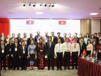Văn phòng Quốc hội Việt Nam - Lào trao đổi kinh nghiệm