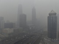 Ngày cũng như đêm ở Trung Quốc vì ô nhiễm môi trường
