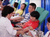 Ngày hội “Hiến máu Hạ Hồng” tại Bệnh viện Việt Đức