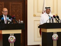 Pháp kêu gọi dỡ bỏ lệnh trừng phạt Qatar