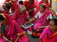 Trường học riêng cho phụ nữ cao tuổi ở Ấn Độ