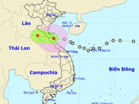 Áp thấp nhiệt đới đi vào đất liền Hà Tĩnh - Quảng Bình, cảnh báo lũ trên các sông