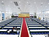 Không khí làm việc bên trong Trung tâm báo chí Quốc tế APEC 2017