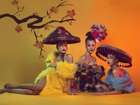 Bộ ba quán quân Vietnam"s Next Top Model quyến rũ trong bộ ảnh Tết