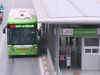 Xe bus nhanh BRT bị 'đội giá': Ban Quản lý dự án lên tiếng