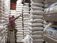 Việt Nam nhập khẩu hơn 400.000 tấn gạo từ Campuchia trong năm 2016