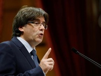 Đình chỉ luật trưng cầu dân ý vùng Catalonia