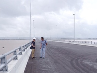 Xử lý những khiếm khuyết tại cầu vượt biển dài nhất Việt Nam