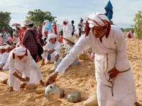 Đồng bào Chăm theo đạo Hồi ở Ninh Thuận rộn ràng đón năm mới