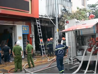 Cháy cửa hàng bán sơn ở TP.HCM, 3 người thương vong