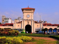 TP.HCM phá vòng xoay biểu tượng trước chợ Bến Thành để xây Metro