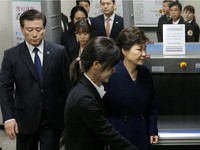 Hàn Quốc bắt giữ cựu Tổng thống Park Geun-hye