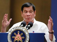 Tổng thống Duterte thừa nhận Mỹ cung cấp vũ khí cho Philippines
