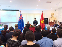 Chủ tịch Quốc hội gặp cộng đồng người Việt tại Australia