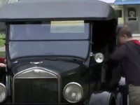 Bảo tàng dạy lái xe hơi cổ của Henry Ford