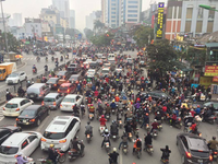 Ùn tắc giao thông gia tăng tại Hà Nội và TP.HCM