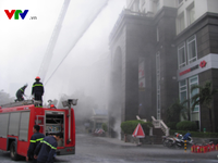 Cận cảnh lính cứu hỏa diễn tập chữa cháy nhà cao tầng Hà Nội