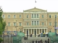Hy Lạp thoát khỏi danh sách các quốc gia báo động về thâm hụt ngân sách