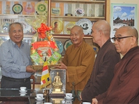 Lãnh đạo TP Đà Nẵng thăm Ban trị sự Giáo hội Phật giáo Việt Nam