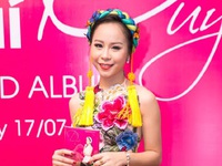 Á quân Sao mai Hồng Duyên ra mắt album đầu tay