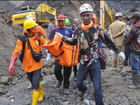 Indonesia: Lở đất trên sườn núi lửa, ít nhất 8 người thiệt mạng
