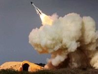 Mỹ trừng phạt Iran vì thử tên lửa