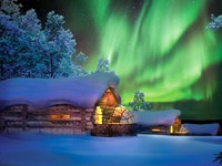 Ngắm cực quang tuyệt đẹp từ khách sạn kính ở Phần Lan