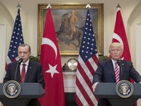 Mỹ và Thổ Nhĩ Kỳ cam kết cải thiện quan hệ