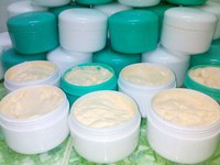 Thu hồi 7 loại mỹ phẩm chứa chất cấm gây hại da
