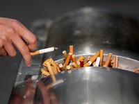 Nga soạn thảo chiến lược mới chống hút thuốc lá