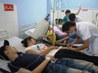 Bình Dương: Hàng chục công nhân nhập viện nghi do ngộ độc