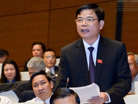 Bộ trưởng Bộ NN&PTNT Nguyễn Xuân Cường trả lời chất vấn trước Quốc hội