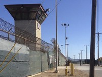 Ông Obama đẩy mạnh di dời nhà tù Guantanamo trước khi mãn nhiệm