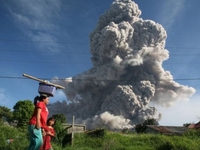 Indonesia: Hơn 34.000 người sơ tán đề phòng núi lửa phun trào tại đảo Bali
