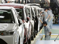 Giá xe ô tô nhập khẩu tháng 5/2017 giảm hơn 90 triệu đồng
